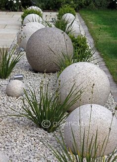 Moderne Have, Front Yards Curb Appeal, Diy Curb Appeal, Modern Courtyard, Garden Globes, Modern Landscape Design, Bob Seger, Rock Garden Landscaping, Concrete Garden