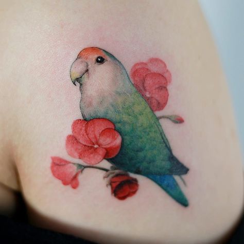 Lovebird Tattoo, Arm Cover Up Tattoos, Parrot Tattoo, Tattoo Bird, Bird Feather, Trendy Tattoo, Arrow Tattoos, Feather Wings, Elephant Tattoos