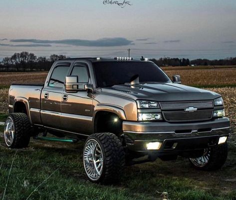 Trucks on Instagram: "Nice cateye🔥 Use my hashtag #truxfordays Owner: @daddymaxx_2.0 • • #lifted #liftedtrucks #liftedtruck #liftedlife #liftedlifestyle #lifteddiesel #liftedgmc #liftedchevy #liftedchevys #liftedon37s #liftedtrucksusa #liftedtrucksmatter #liftedtrucksdaily #trucks #trucksofinstagram #trucksdaily #obstrucksunlimited #truck #truckporn #trucklife #dieseltruckaddicts #dieselbros #dieselmafia #diesel #dieseltrucks #dieselpower #diesellife #dieseltruck #duramax" Custom Diesel Trucks, Chevy Duramax Cat Eye, Cateye Duramax Lifted, Duramax Diesel Cat Eye, Lifted Duramax Diesel, Chevy Cateye Lifted, Chevy Duramax Diesel Lifted, Lifted Cateye Chevy, L5p Duramax Trucks