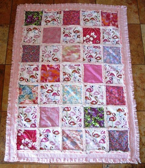 Quilt Pattern Squares, Flannel Rag Quilts, Rag Quilt Tutorial, Layer Cake Quilt Patterns, Rag Quilt Patterns, Baby Rag Quilts, Layer Cake Quilts, Jelly Roll Quilt Patterns, Rag Quilts