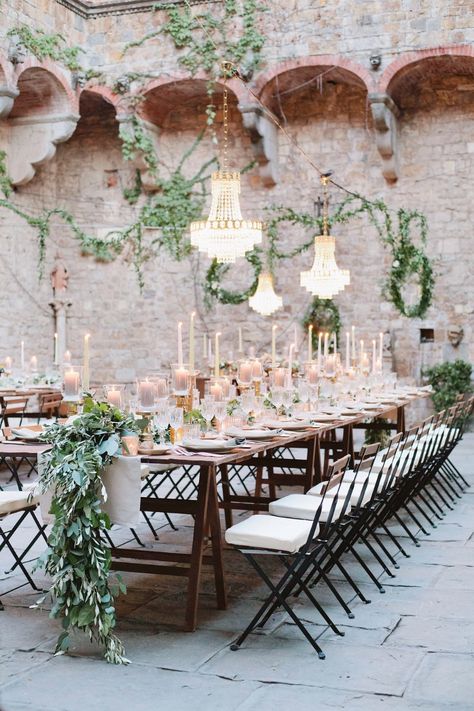 Wedding Table Planner, Tuscan Wedding, Wedding Reception Inspiration, Wedding Favors Cheap, Outdoor Wedding Reception, Tuscany Wedding, Wedding Tablescapes, Wedding Destination, Italian Wedding