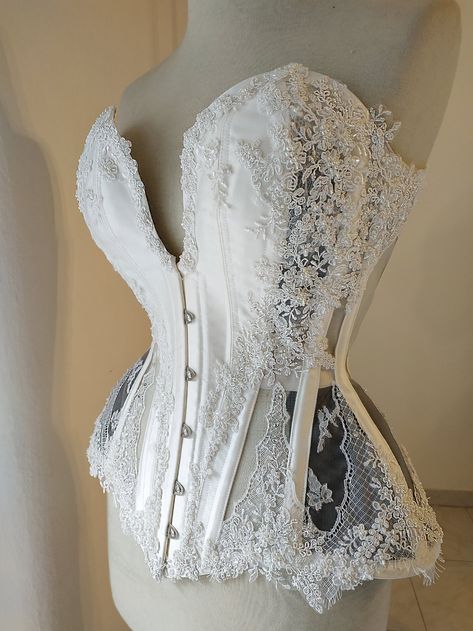 Wedding dresses with lace