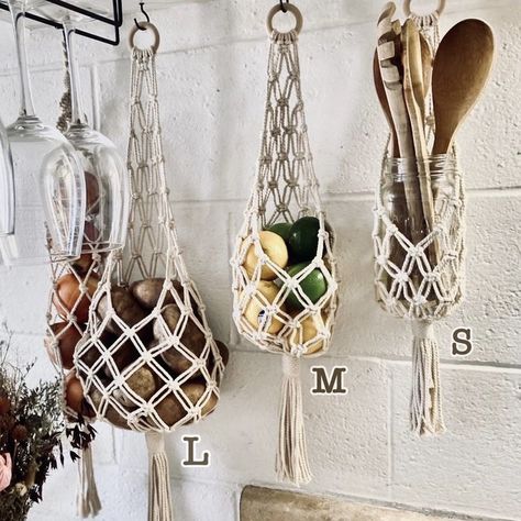 Hanging Potato And Onion Storage, Macrame Potato Holder, How To Hang A Plant From The Ceiling, Macrame Vegetable Hanger, Macrame Onion Holder, Macrame Fruit Hanger Diy, Macrame Produce Hanger, Macrame Fruit Hanger, Functional Macrame