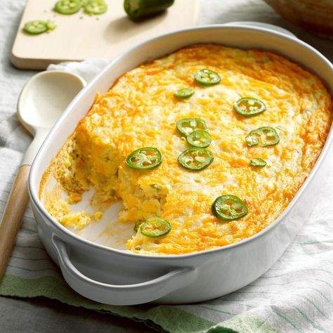 Corn Spoon Bread, Cornbread Pudding, Thanksgiving Casserole, Spoon Bread, Cheesy Corn, Popular Side Dishes, Mexican Corn, Baked Corn, Comfort Food Southern