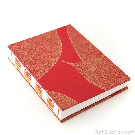 Stitch Journal, Stitching Patterns, Journal Travel, Journal Handmade, Writer Gifts, With My Love, Cool Instagram, Red Leaves, Handmade Book