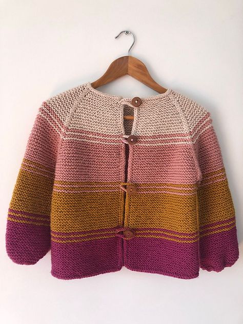 Ravelry: Cprivasb's Testknit Cedarwood Kids Cardigan Kids Sweater Pattern, Toddler Patterns, Knitting For Charity, Baby Sweater Patterns, Kids Cardigans, Pull Bebe, Baby Sweater Knitting Pattern, Cardigan Knitted, Knitted Baby Cardigan