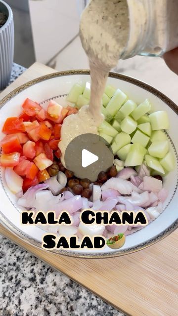 Tanya Jajodia | Recipes By TJ on Instagram: "Kala Channa Salad with creamiest Salad Dressing 🥙

Full Recipe pinned  in Comments📌📌

Comment ‘ Salad’ for the direct link to the Salad Dressing Video 😍

[Instagram growth, kala chana salad, kaka channa , kala chana recipe , salad dressing, tasty salad, easy salad, yummy salad, salad dressing, creamy dressing, creamiest salad, healthy salad recipe, quick recipe, easy recipe , recipe, recipe of the day, no boring salad, flavourful salad, Weight loss, clean eating, clean eating recipe, healthy eating, eating habits, high protein]

#recipe #salad #saladrecipe #saladrecepies #easyrecipes #kalachana #kalachanachaat #kalachanasalad #highproteinsalad #saladdressing #saladdays #saladdressings }#saladdressingrecipe #saladrecipe #cleaneating #cleaneat Chana Salad Recipe, Salad Dressing Creamy, Kala Chana Recipe, Chana Salad, High Protein Recipe, Clean Eating Recipe, Chana Recipe, High Protein Salads, Protein Recipe