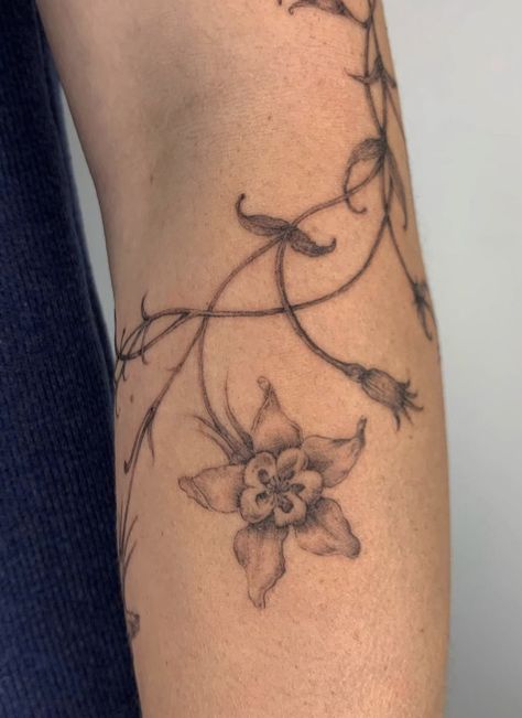 artist is linked! Color Block Tattoo, Earthy Tattoos, Paris Tattoo, French Tattoo, London Tattoo, Dainty Tattoos, Best Tattoo Designs, Dream Tattoos, Tat Ideas