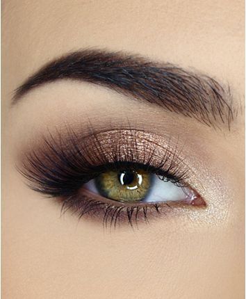 Neutral Eye Shadow, Too Faced Natural Eyes, Glowing Radiant Skin, Make Up Inspiration, Neutral Eyes, Hooded Eye Makeup, Braut Make-up, Makijaż Smokey Eye, Makeup Tricks