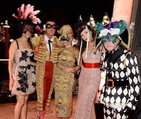 Celebrity Masquerade, Spring Masquerade, Masquerade Party Outfit, Venice Fashion, Masquerade Ball Costume, Masquerade Ball Outfits, Masquerade Halloween Costumes, Masquerade Outfit, Fashion Exhibition