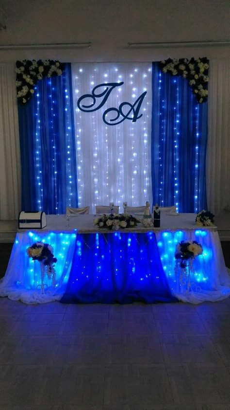 Royal Blue Theme Quinceanera Tables, Quincenera Main Table Decor, Royal Blue Wedding Ideas, Royal Blue Wedding Decorations, Royal Blue Wedding Theme, Blue Wedding Centerpieces, Centerpieces For Weddings, Blue Wedding Decorations, Quince Decorations