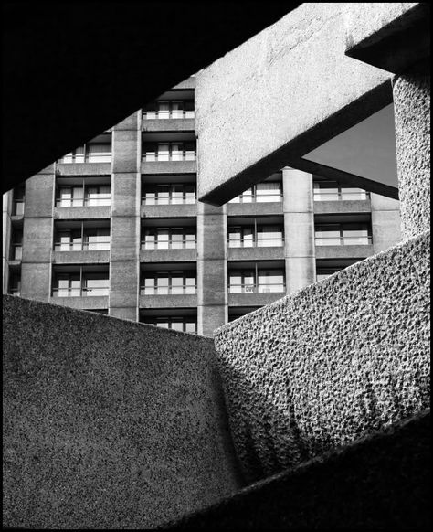 Housing Estate, Brutalism Architecture, Concrete Architecture, Brutalist Architecture, Urban Architecture, Structure Architecture, Urban Environment, Zaha Hadid, Brutalism