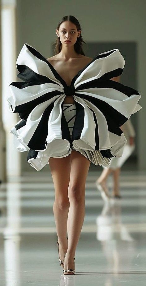 Interesting Dresses Unique, Radial Balance Dress, Emphasis In Fashion, Black And White Couture, Avant Garde Fashion Couture, Baloon Dress, Couture Dresses Short, Origami Dress, Black Bows