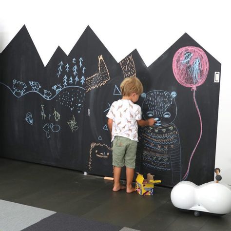 Fun ways to create a chalkboard wall in a kids room http://petitandsmall.com/fun-ways-create-chalkboard-wall/ Chalk Wall, Adorable Nursery, Chalkboard Wall, Toddler Bedrooms, Toy Rooms, Big Boy Room, Baby Bedroom, Kids Room Design, Nursery Design