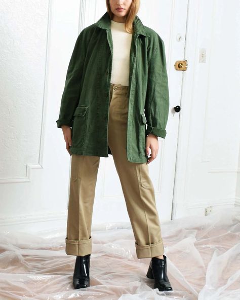 Vintage Army Green Chore Jacket - Etsy Australia Green Jackets For Women, Corduroy Green Jacket, Oversized Green Jacket Outfit, Oversized Green Button Up Shirt Outfit, Green Cargo Jacket Outfit, Green Army Jacket Outfit, Earth Tone Outfits Women, Green Button Up Outfit, Green Chore Jacket