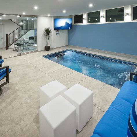 Basement Swimming Pool, Small Indoor Pool, Pools Ideas, Endless Pools, Indoor Pool House, Swimming Pool Pictures, Indoor Swimming Pool Design, Acnh Basement, Living Pool