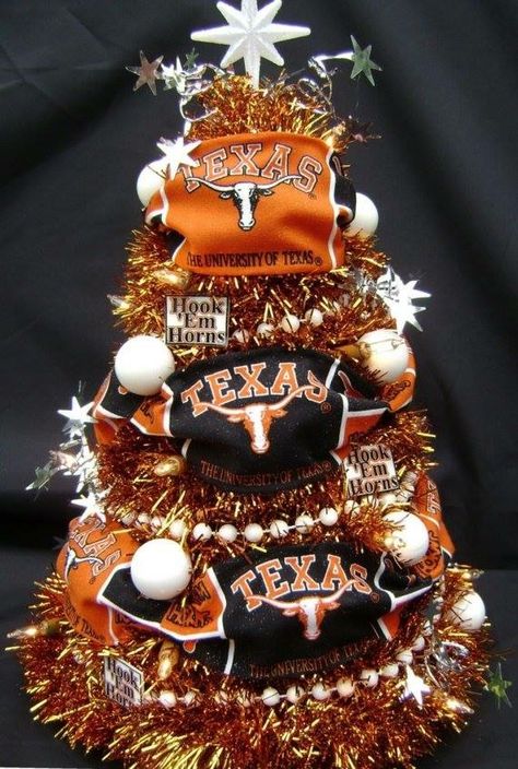 Longhorn Christmas Tree Ut Football, Long Horns, Ut Longhorns, Texas Longhorns Football, Longhorns Football, Texas Christmas, Hook Em Horns, Texas Sports, Texas Football