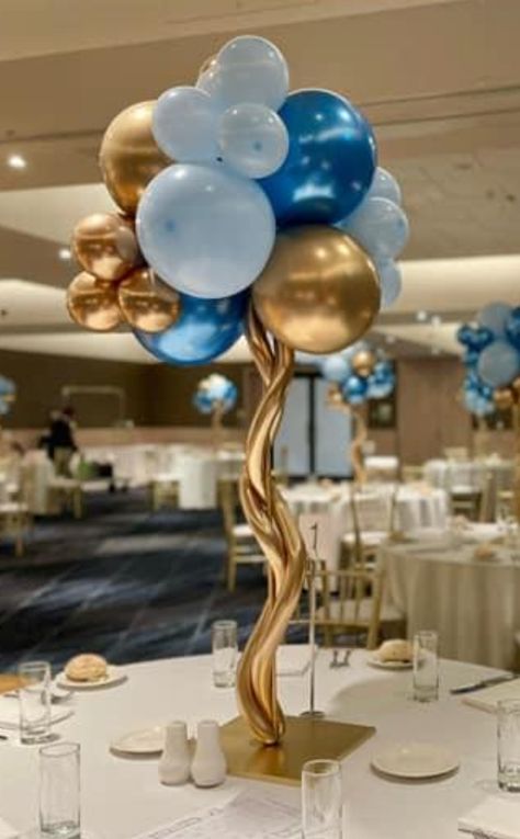 Balloon Cloud Centerpiece, Blue And Gold Balloon Centerpiece, Fancy Balloon Centerpieces, Star Balloon Centerpieces, Cloud Centerpiece, Balloon Table Top Center Piece, Balloons Columns, Yay Balloons, Balloon Centrepiece