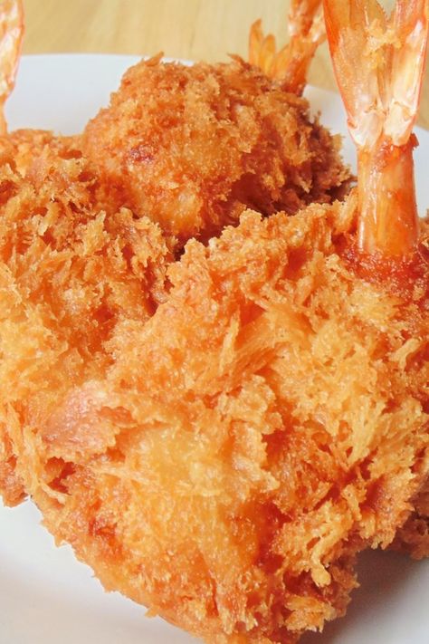 Deep Fry Shrimp, Chinese Fried Shrimp Batter, Tempura Fried Shrimp, Breaded Fried Shrimp, Shrimp Deep Fried, Deep Fried Seafood, Deep Fried Prawns Recipes, Fried Shrimp With Cornstarch, Jumbo Fried Shrimp