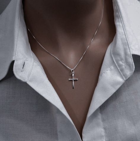 Aesthetic Chains Men, Cross Necklace Aesthetic Men, Men Necklace Aesthetic, Mens Necklace Fashion, Expensive Necklaces, Men's Necklace Gold, Chains Aesthetic, Wish Box, Boys Necklace