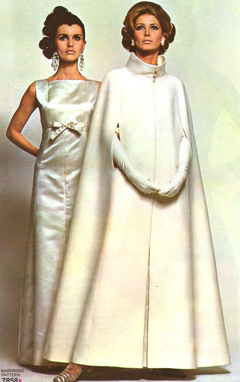 1950s Gowns Evening Dresses, 60s Red Carpet Fashion, 1960s Gowns, 1960s Dresses Formal, Vintage 1960s Dresses, 1968 Fashion, Women In White, 1960s Dresses, 1960 Fashion