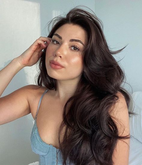 Davines Color on Instagram: “Steamy espresso ☕️🎨@melanieguille_ #davinesformula Mask 5,11 + 6,71 20 vol ⁣ Brunette muse🤎@sierraeartistry ⁣” Espresso Brown Hair Color, Espresso Brown Hair, Davines Color, Espresso Hair, Espresso Hair Color, Hair Color Styles, Espresso Brown, Brown Hair Colors, Brunette Hair