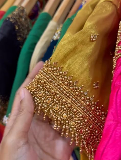 Golden Aari Work Blouse Designs, Golden Blouse Aari Work, Golden Blouse Design, Magam Work Designs, Pink Blouse Designs, Magam Work, Golden Blouse, Aari Design, New Embroidery Designs