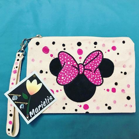 Hand painted pouch  Follow my instagram @ml.artsanddesign  I take orders if interested Pouch Painting Ideas, Pouch Painting, Diy Tote Bag Design, Painted Canvas Bags, Cloth Painting, Painted Purse, Diwali Decoration Items, Sac Diy, Infinity Tattoos