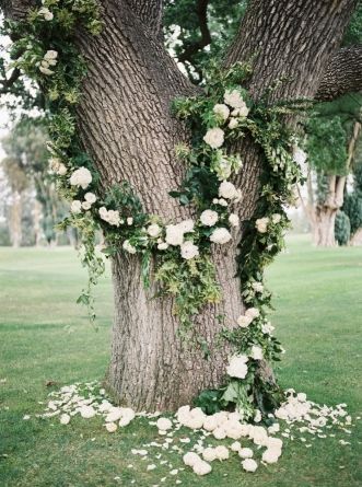 Decorated Trees Outdoor, Decorated Trees For Weddings, Tree Backdrop Wedding, Tree Decorations Wedding, Green Tahini, Ojai Valley Inn And Spa, Wedding Tree Decorations, Ojai Valley Inn, Floral Arches