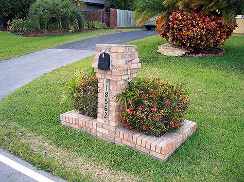 Explore Miami Jack's photos on Flickr. Miami Jack has uploaded 4229 photos to Flickr. Stone Mailbox, Mailbox Planter, Brick Mailbox, Mailbox Flowers, Mailbox Garden, Perennial Garden Plans, Mailbox Makeover, Mailbox Landscaping, Diy Mailbox