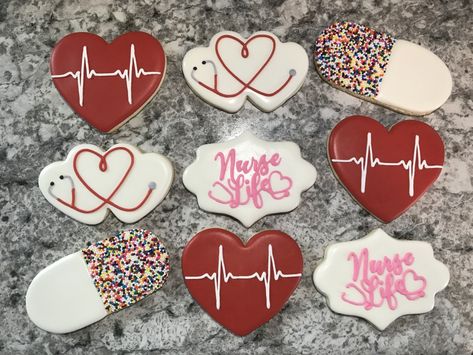 Nursing Decorated Cookies, Stethoscope Cookies, Nursing Cookies, Nurse Week Ideas, Decorative Sugar Cookies, Nursing Grad Party, Medical Cookies, Nurse Cookies, Doctor Dentist