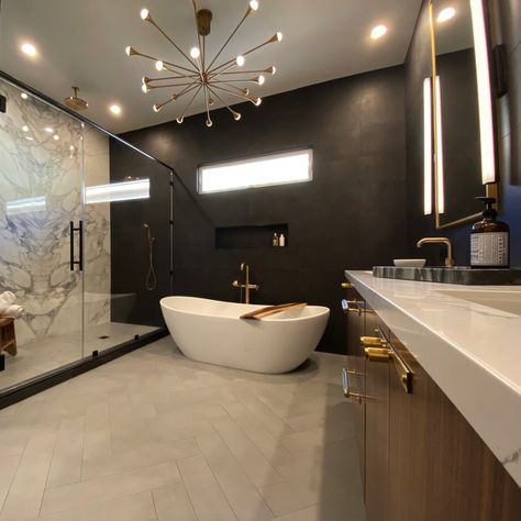 Modern His And Hers Bathroom, Dream Bathrooms Luxury Master Bath Tile, Primary Bathroom Ideas Modern, Master Bath Design Ideas Modern, Master Bath Industrial, Most Beautiful Master Bathrooms, Cool Master Bathrooms, Transitional Master Bathrooms, Dramatic Master Bath