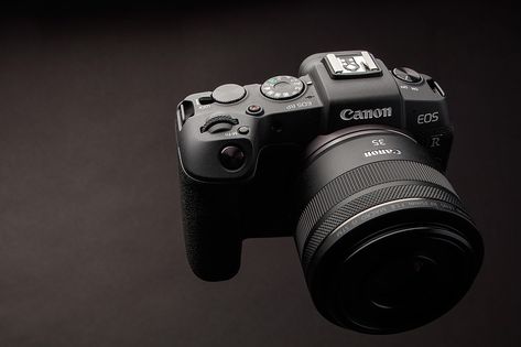 Canon EOS RP review: Digital Photography Review Canon Rp, Best Canon Camera, Canon Eos Rp, Pinhole Photography, Photography Reviews, Full Frame Camera, New Technology Gadgets, Canon Dslr, Low Angle