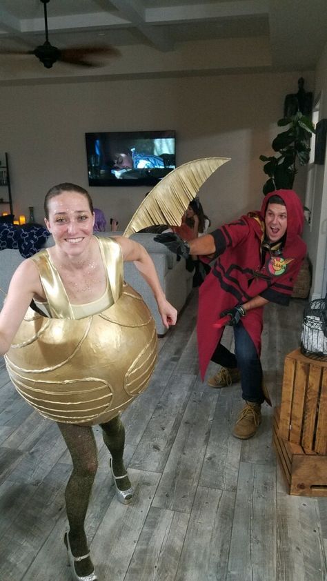 DIY couple Halloween costume Harry Potter Golden Snitch and Krum Harry Potter Snitch Costume, Diy Hedwig Costume Adult, Golden Snitch Halloween Costume, Harry Potter Costume Ideas Couples, Harry Potter Themed Halloween Costumes, Harry Potter And Snitch Costume, Diy Golden Snitch Costume, Harry Potter Halloween Costume Ideas, Harry Potter And Golden Snitch Costume