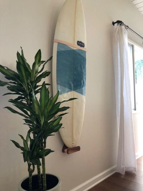 Surfboard Rack Wall Mount Vertical | Etsy Surfboard Mounted On Wall, Surfboard Home Decor, Surfboard On Wall, Surfer Style Room, Surfer Room Aesthetic, Surfboard Mount, Surfboard Room Decor, Surf Room Aesthetic, Surfboard Shelf