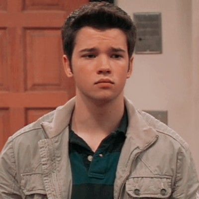 Freddie Benson Icons, Freddie From Icarly, Freddie Benson Aesthetic, Nathan Kress Icarly, Freddie Benson Icarly, Freddie Icarly, Sam From Icarly, Hot Priest Fleabag, Fred Benson