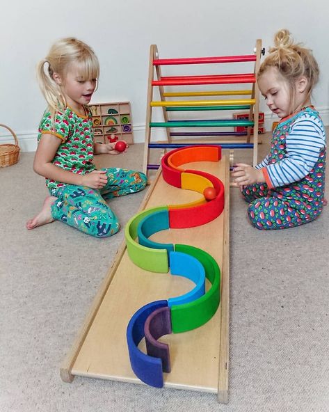 Toddler Climbing Toys, Grimm's Toys, Grimms Rainbow, Rainbow Ideas, Climbing Triangle, Pikler Triangle, Kids Climbing, Rainbow Toy, Montessori Toddler Activities