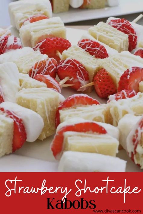 Sweet Cream Cheese Dip, Strawberry Shortcake Kabobs, Dessert Kabobs, Strawberry Shortcake Bars, Strawberry Shortcake Dessert, Easy Strawberry Shortcake, Strawberry Shortcakes, Fruit Kabobs, Kabob Recipes