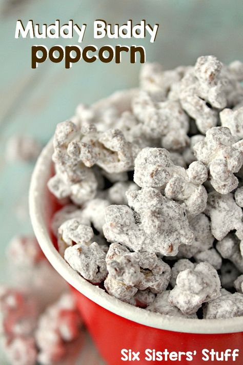 Oreo Popcorn, Gourmet Popcorn Recipes, Popcorn Recipes Easy, Marshmallow Popcorn, Muddy Buddy, Sweet Popcorn, Best Popcorn, Popcorn Snacks, Muddy Buddies