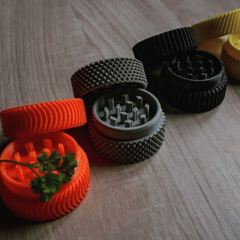 The set of 4 herb grinder make for an easy way to quickly grind up herbs in the kitchen. These also make AMAZING gifts! Herbs In The Kitchen, Drukarka 3d, 3d Printing Art, Herb Grinder, Amazing Gifts, The Kitchen, 3d Printing, Best Gifts, Herbs