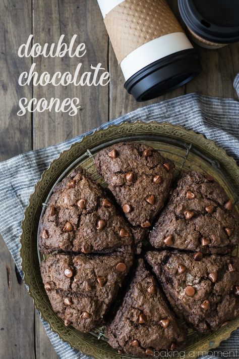 Chocolate Scones Recipe, Baking Scones, Scones Recipe Easy, Chocolate Scones, Homemade Scones, Breakfast Pastries, Scone Recipe, Breakfast Breads, Breakfast Brunch Recipes