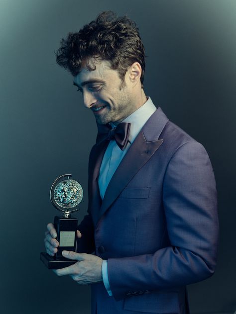 2024 Tony Award Winners (8) | Images :: Behance Daniel Radcliffe Movies, Swiss Army Man, Army Man, Daniel Radcliffe Harry Potter, Tony Award, Film Lovers, City Of London, Army Men, Zac Efron