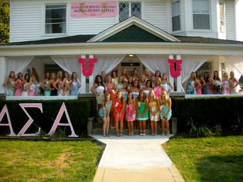 Great for recruitment! #joyouslylive Recruitment Ideas, Sorority Sugar, Alpha Sigma, Sigma Alpha, Alpha Sigma Alpha, Sorority Life, Event Inspiration, Sorority, Photo Ideas