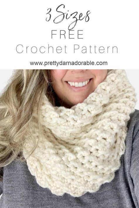 Make this crochet cowl in just a few hours using super bulky yarn. This beautiful texture is accomplished using hdc and slip stitch making it a perfect crochet project for beginners. This free crochet cowl pattern is available in three sizes so you can crochet one for gifts for any of your loved ones. Free crochet cowl pattern available at www.prettydarnadorable.com Super Bulky Yarn Patterns Crochet, Super Bulky Yarn Patterns, Crochet Project For Beginners, Bulky Yarn Patterns, Crochet Cowl Scarf, Bulky Yarn Crochet, Cowl Patterns, Crochet Cowl Free Pattern, Crochet Washcloth Pattern