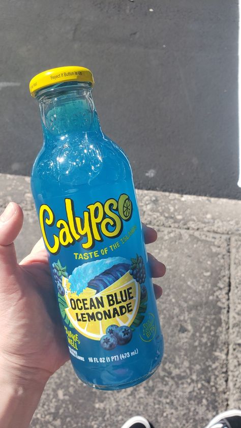 Calypso Ocean Blue Lemonade, Calipso Drink, Calypso Blue Lemonade, Calypso Lemonade Aesthetic, Blue Drink Aesthetic, Blue Drinks Non Alcoholic, Calpis Drink, Calypso Drink, Blue Ocean Drink