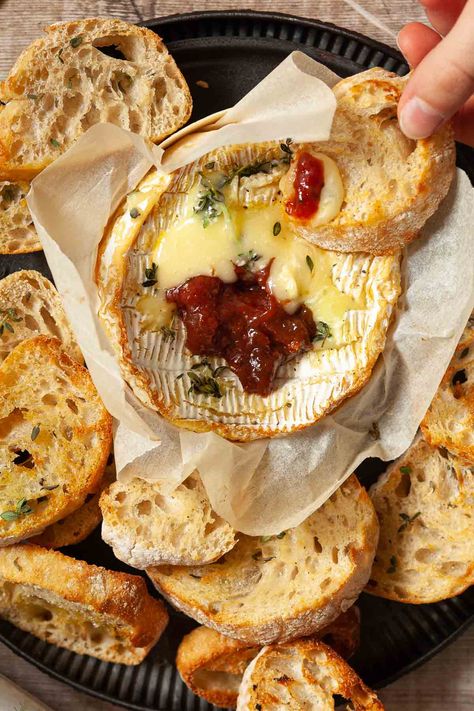 A summer take on classic baked camembert using gooseberry chutney. It makes a great sharing plate for BBQs and parties. Camembert Cheese Recipes, Cabin Food Ideas, Camembert Baked, Gooseberry Chutney, Xmas Starters, Serbian Christmas, Sharing Plate, Cabin Food, Baked Camembert