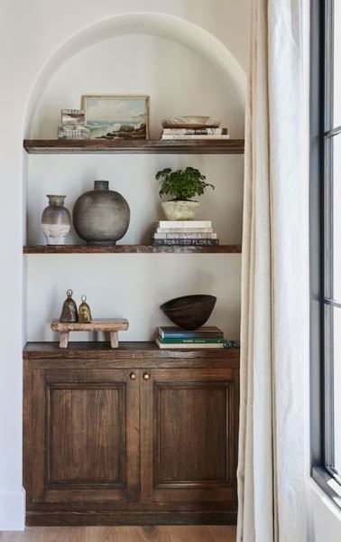 Corner Built In Shelves, Arched Bookcase, Bookcase Ideas, Fireplace Bookshelves, Shelf Decor Living Room, Styling Shelves, Built In Cabinet, Amber Lewis, French Country Living Room