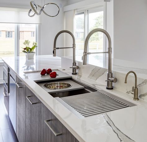 Contemporary Kitchen in Northbrook IL: Beautiful long island with a raised area that hides the 5′ Galley sink. This kitchen layout is also very practical for kosher cooking. #KitchenDesign #KitchenRemodel #DreamKitchensInc #HomeDecor #Iwant #KitchenIdeas #ContemporaryKitchen #NorthbrookIL Galley Kitchen Sink, Kosher Kitchen Design, Raised Kitchen Island, Kitchen Sinks Ideas, Galley Sink, Kitchen Sink Ideas, Large Kitchen Sinks, Kosher Kitchen, Kitchen Island With Sink