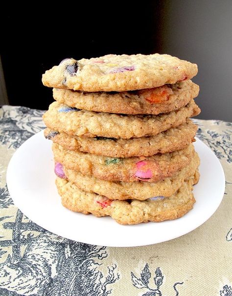 Smartie Cookies, Oatmeal Cookies Recipes Easy, Easy No Bake Cookies, Oatmeal Cookies Easy, Easy Oatmeal, Oatmeal Cookies Chewy, Cookies Easy, Oatmeal Cookie Recipes, Chocolate Sandwich Cookies