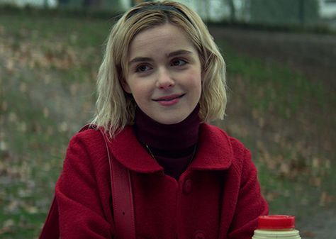 Which Character From “Chilling Adventures Of Sabrina” Are You? Sabrina Spellman Style, Sabrina Cast, Sabrina Witch, Kiernan Shipka, Sabrina Spellman, Season Of The Witch, Serie Tv, A Girl, Pretty People